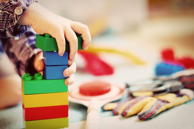 Få mest muligt ud af børnepengekreditten: Køb legetøj, der stimulerer læring
